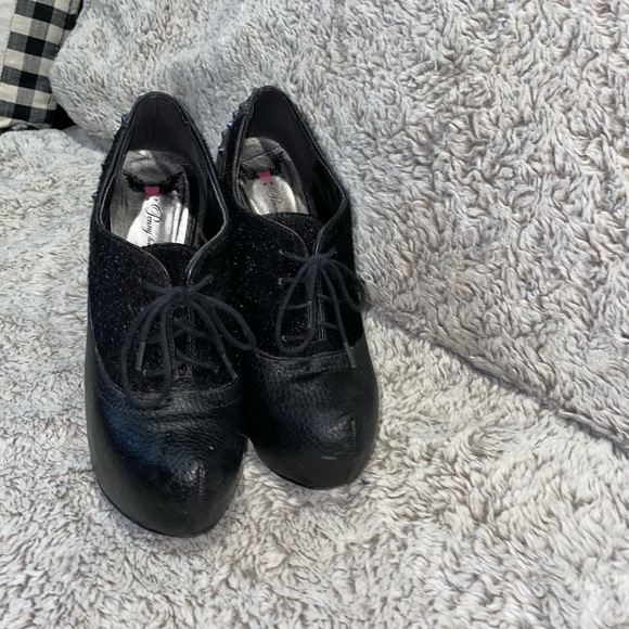 Penny Loves Kenny studded stilettos Size 8 - Picture 2 of 8